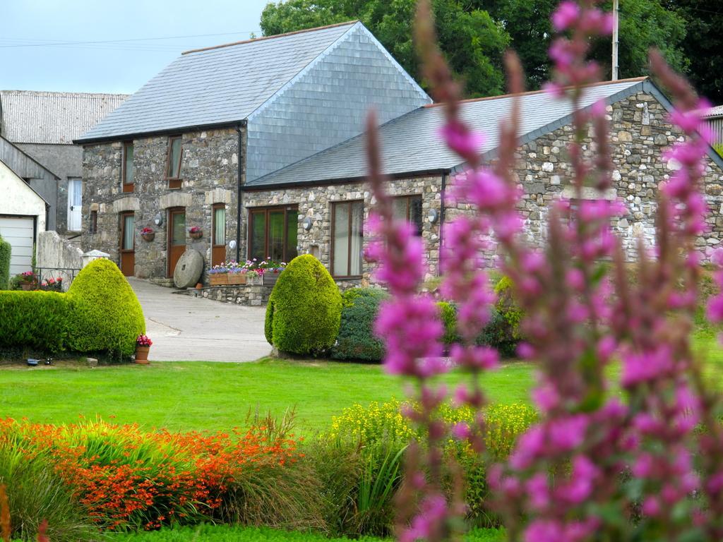 Bed and Breakfast Polhilsa Farm Callington Экстерьер фото